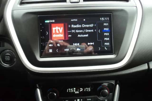 Suzuki SX4 S-Cross (2015) thumbnail 18