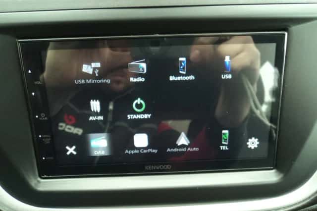 Suzuki SX4 S-Cross (2015) thumbnail 23