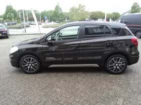 Suzuki SX4 S-Cross (2015) thumbnail 5