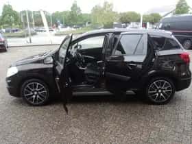 Suzuki SX4 S-Cross (2015) thumbnail 10