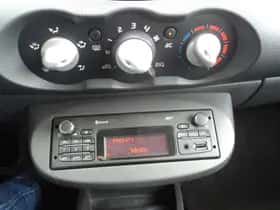 Renault Twingo (2014) thumbnail 15