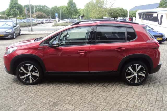 Peugeot 2008 (2016) thumbnail 5