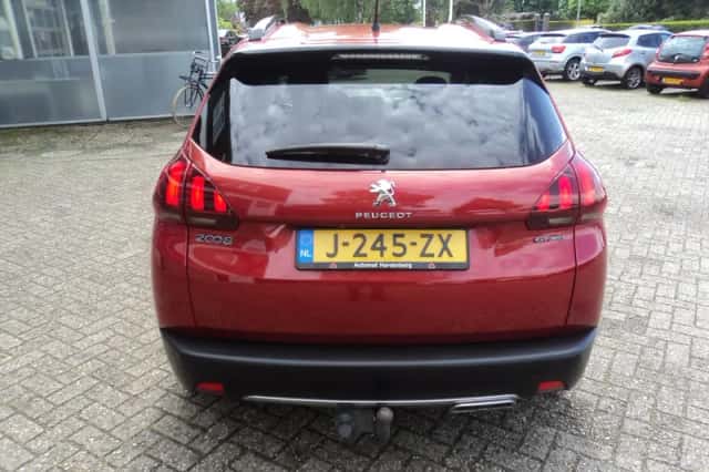 Peugeot 2008 (2016) thumbnail 7