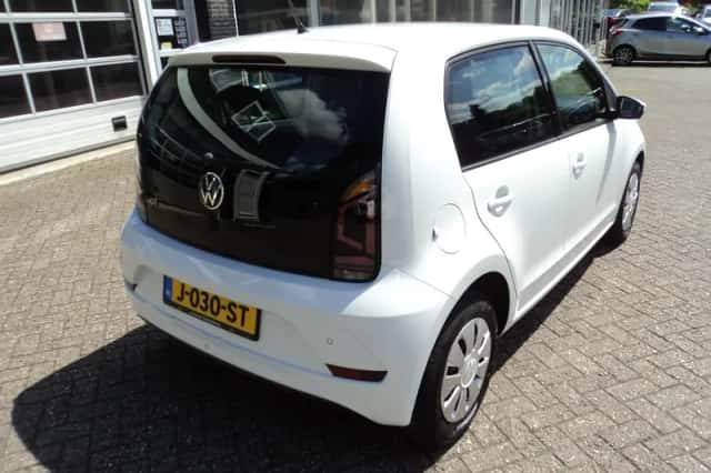 Volkswagen Up! (2020) thumbnail 8
