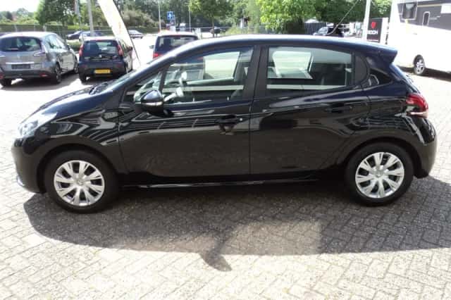 Peugeot 208 (2018) thumbnail 5
