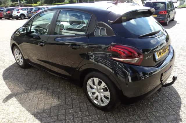 Peugeot 208 (2018) thumbnail 6