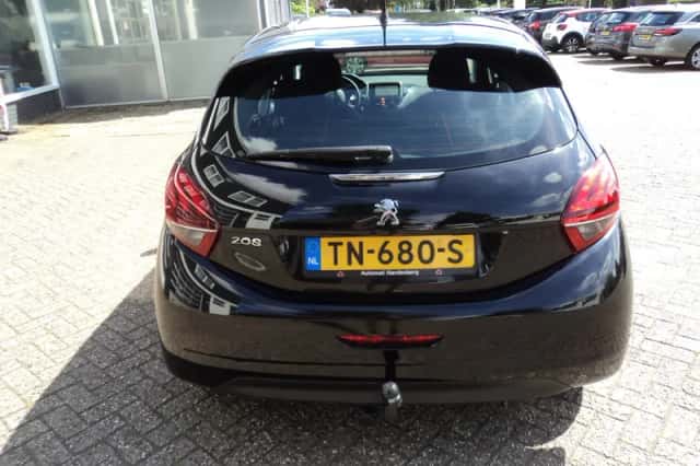 Peugeot 208 (2018) thumbnail 7