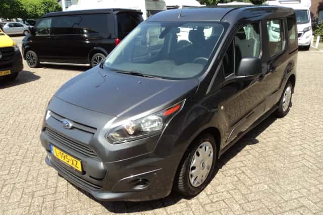 Ford Tourneo Connect (2016) thumbnail 4