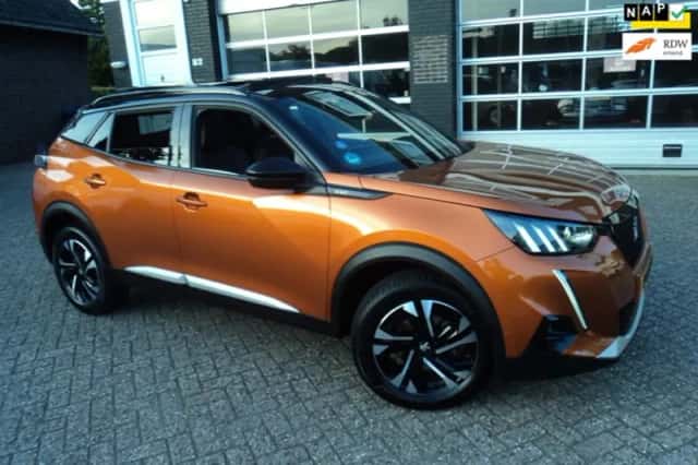 Peugeot 2008 (2022) thumbnail 1