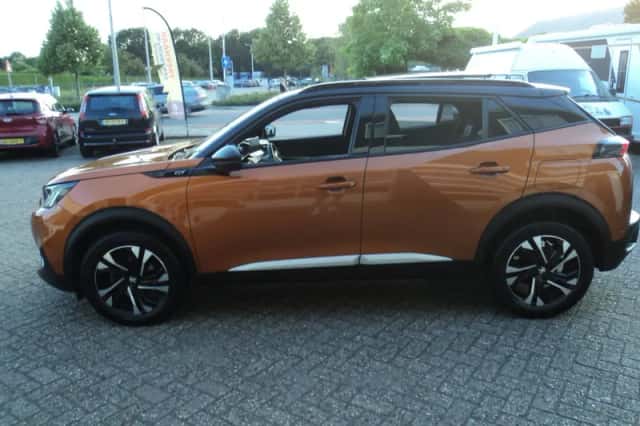 Peugeot 2008 (2022) thumbnail 5