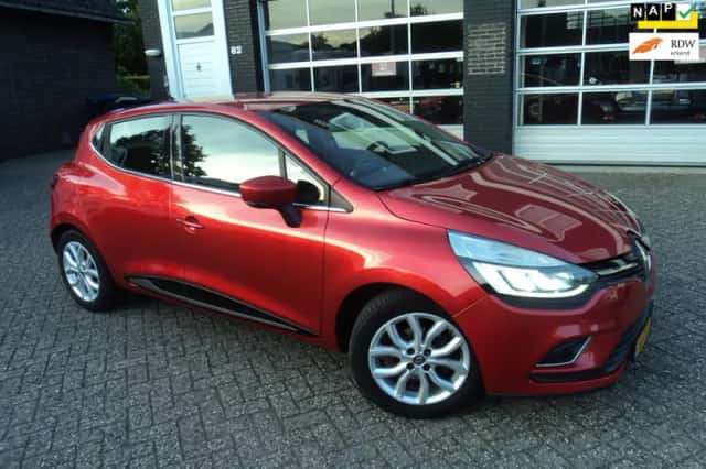 Renault Clio (2016) thumbnail 2