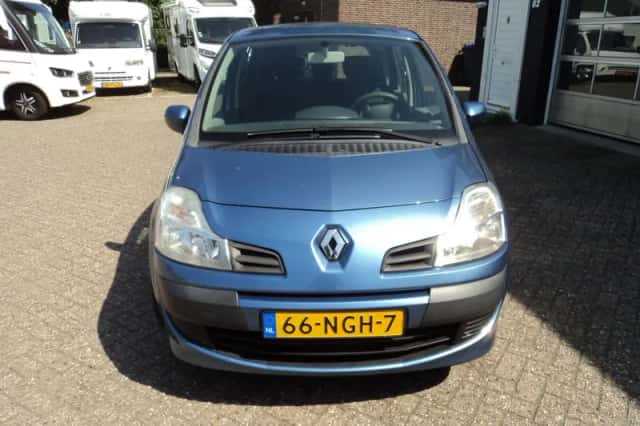 Renault Grand Modus (2010) thumbnail 3