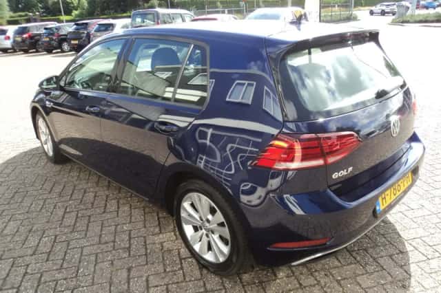 Volkswagen Golf (2020) thumbnail 6