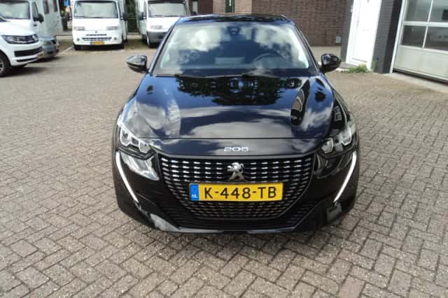 Peugeot 208 (2021) thumbnail 3