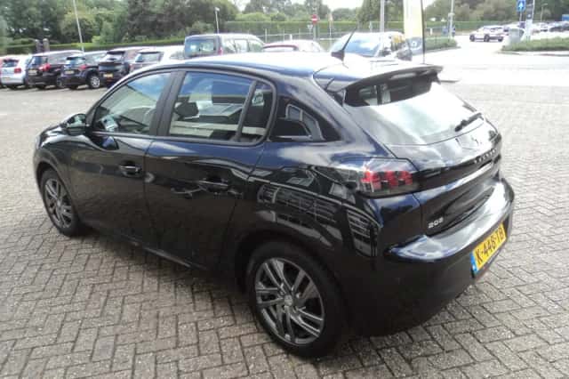 Peugeot 208 (2021) thumbnail 6