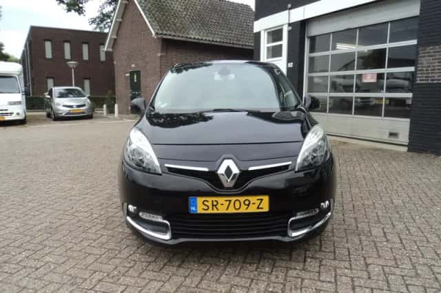 Renault Scénic (2016) thumbnail 3