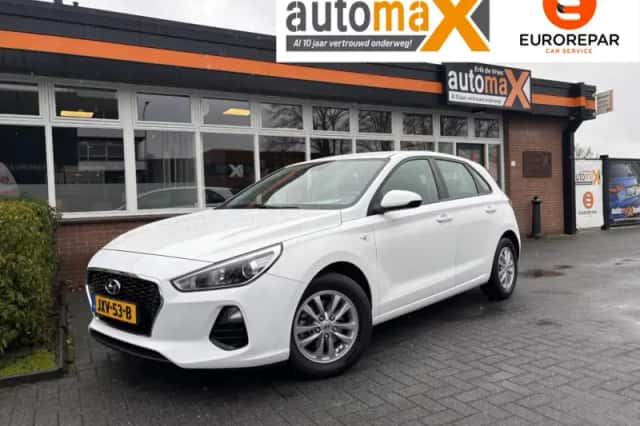 Hyundai i30 (2018) thumbnail 1