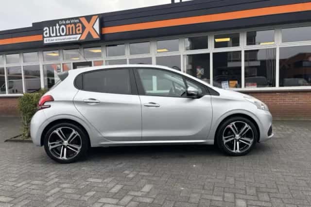 Peugeot 208 (2017) thumbnail 4