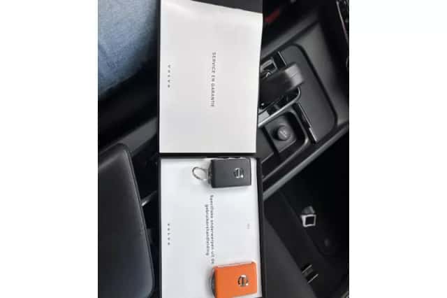 Volvo V60 (2021) thumbnail 4