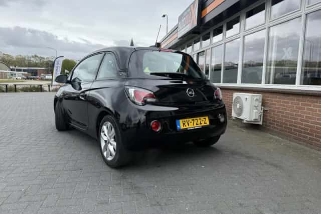 Opel Adam (2018) thumbnail 4