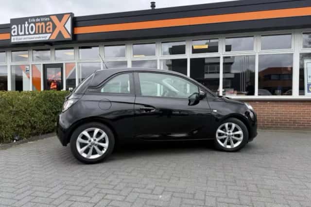 Opel Adam (2018) thumbnail 6