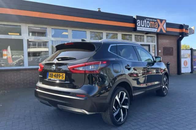 Nissan Qashqai (2018) thumbnail 2