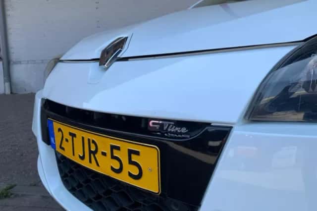 Renault Mégane (2013) thumbnail 2