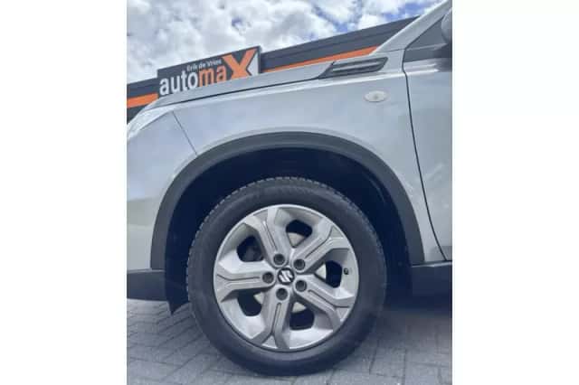 Suzuki Vitara (2016) thumbnail 6