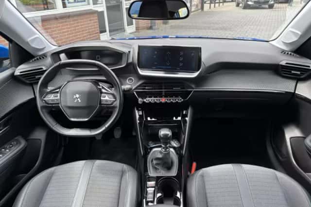 Peugeot 208 (2020) thumbnail 3
