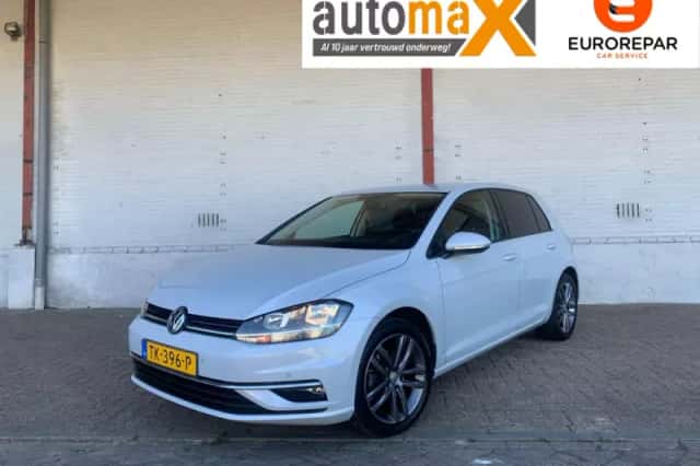 Volkswagen Golf (2018) thumbnail 1