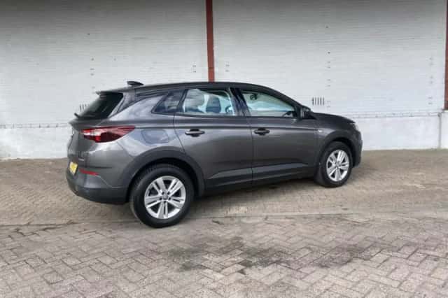 Opel Grandland X (2019) thumbnail 4