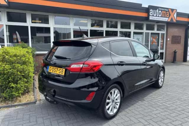 Ford Fiesta (2019) thumbnail 2