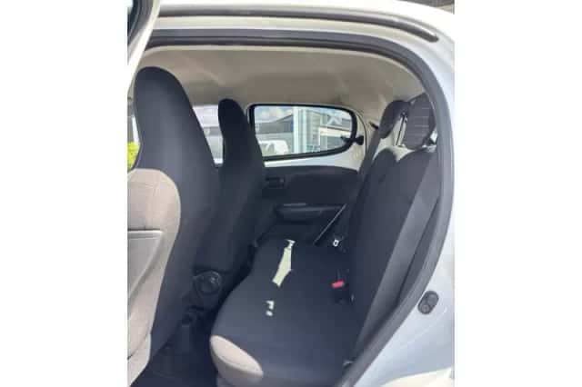 Peugeot 108 (2021) thumbnail 5