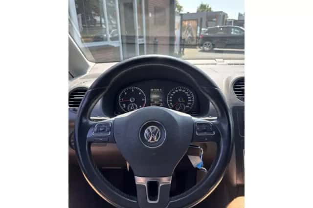 Volkswagen Caddy (2011) thumbnail 4
