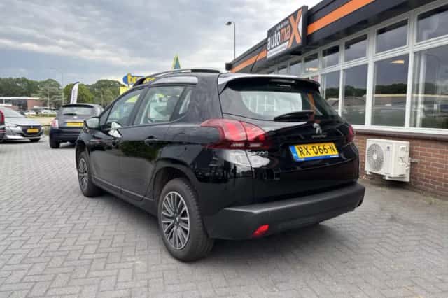 Peugeot 2008 (2018) thumbnail 3