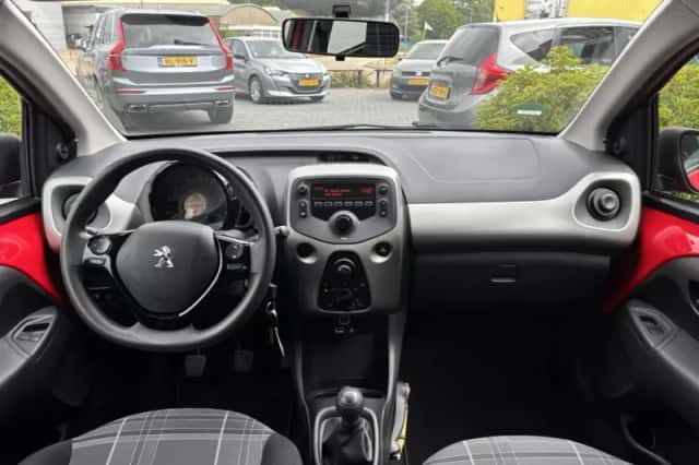 Peugeot 108 (2018) thumbnail 3