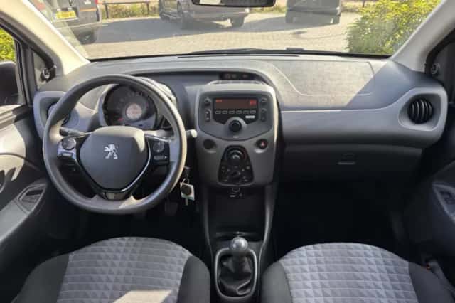 Peugeot 108 (2022) thumbnail 4