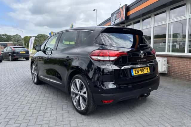 Renault Scénic (2019) thumbnail 3