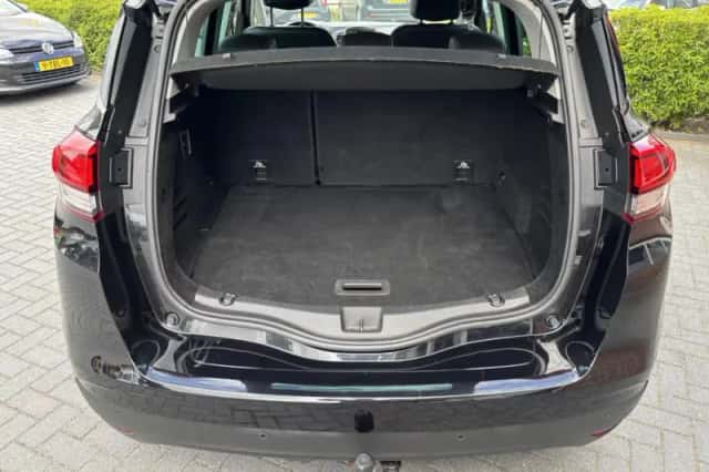 Renault Scénic (2019) thumbnail 4