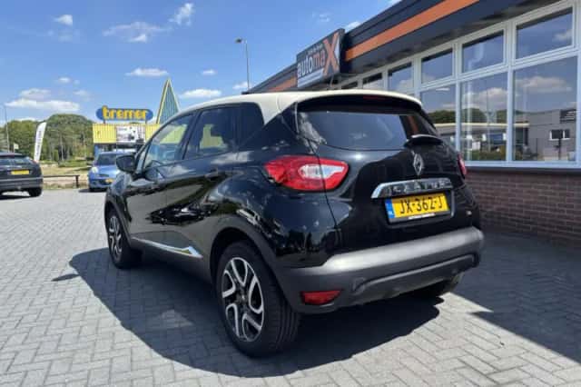 Renault Captur (2016) thumbnail 3