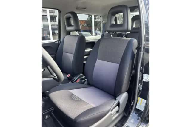 Suzuki Jimny (2007) thumbnail 2