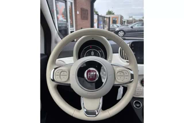 Fiat 500 (2019) thumbnail 5