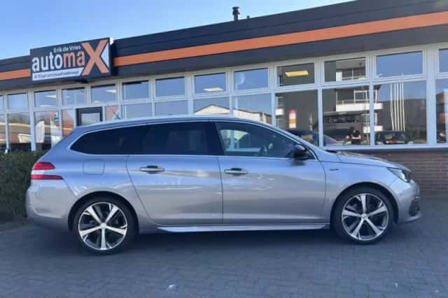 Peugeot 308 (2021) thumbnail 5