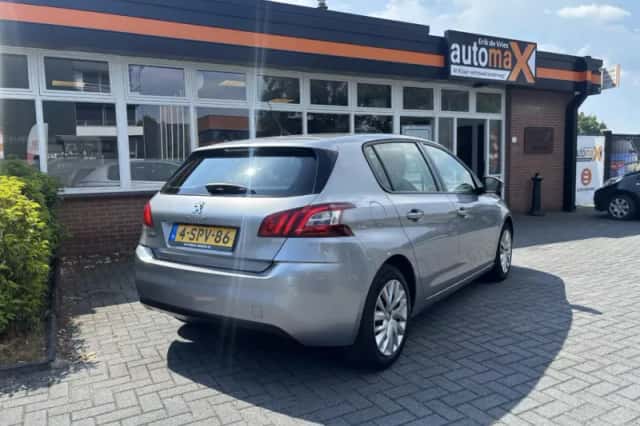 Peugeot 308 (2014) thumbnail 2
