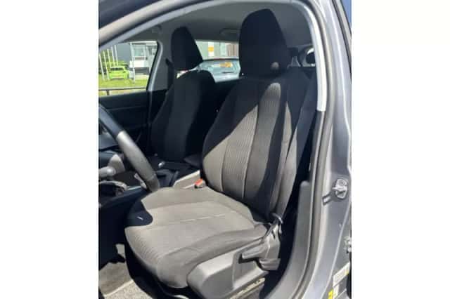 Peugeot 308 (2014) thumbnail 6