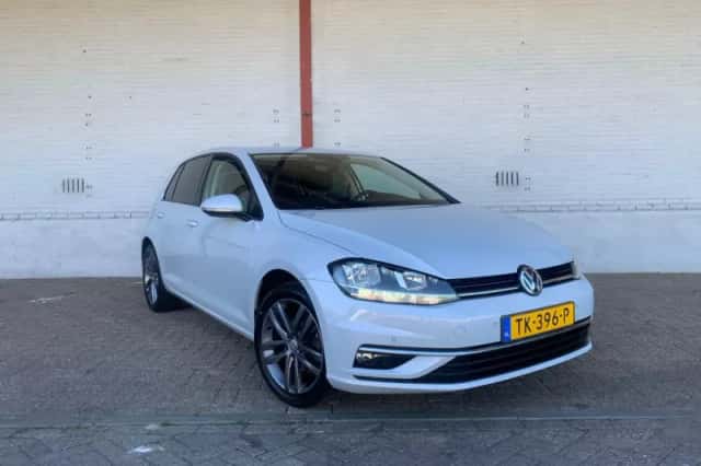 Volkswagen Golf (2018) thumbnail 5