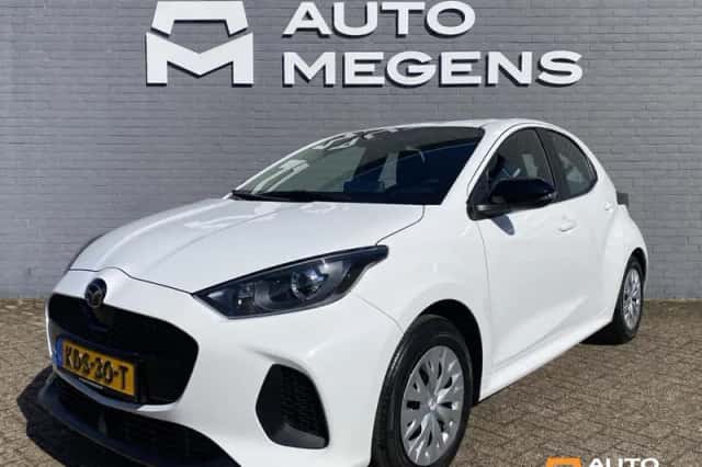 Mazda 2 (2026) thumbnail 2