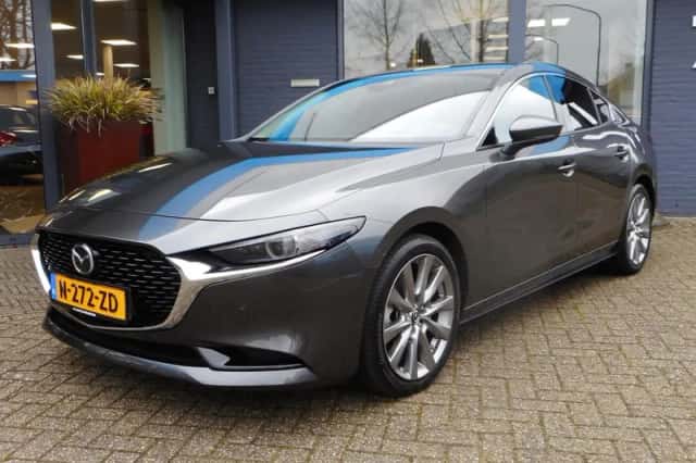 Mazda 3 (2020) thumbnail 3