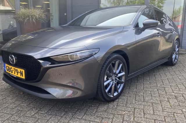 Mazda 3 (2022) thumbnail 3
