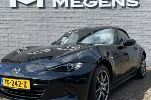 Mazda MX-5 (2018) thumbnail 1
